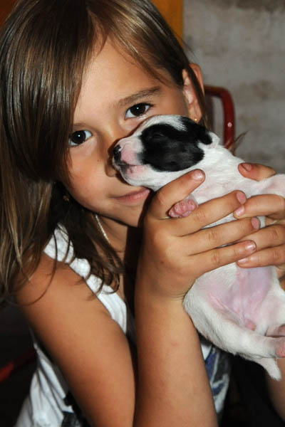 Sophie beim Fototermin mit Dilys